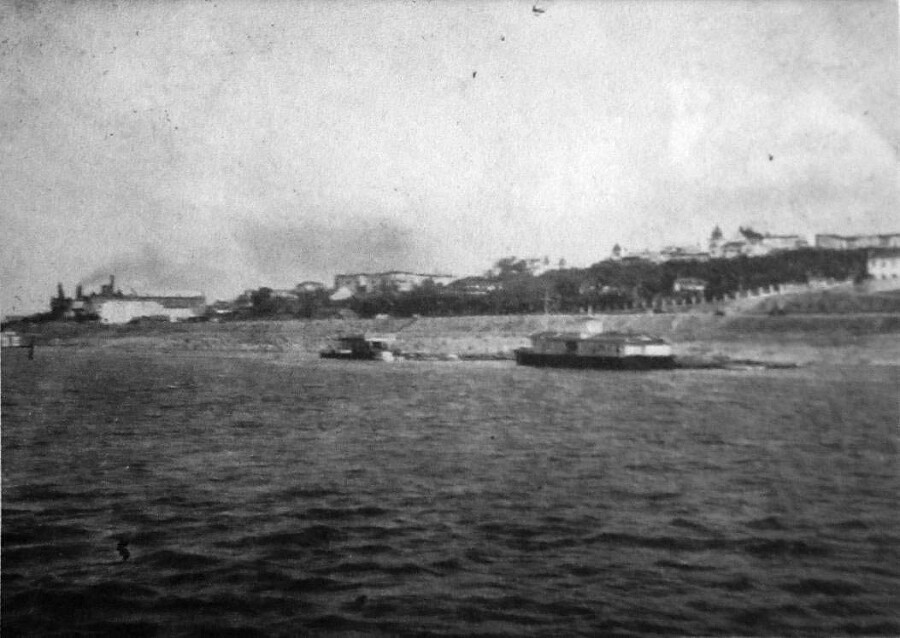 Вниз по Волге (сборник) - i_002.jpg