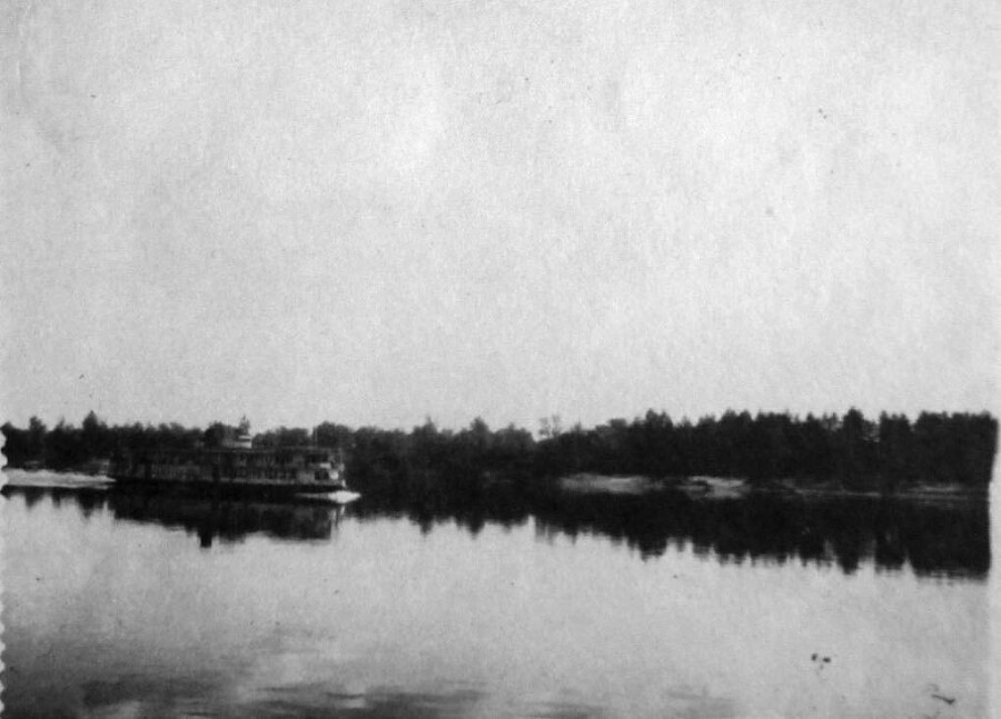 Вниз по Волге (сборник) - i_008.jpg