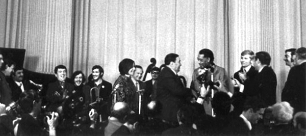 Леонид Утесов. Песня, спетая сердцем - i_044.png