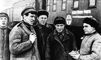 Железнодорожники в Великой Отечественной войне 1941–1945 - i_103.jpg