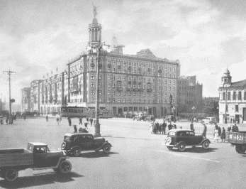 Повседневная жизнь Москвы в сталинскую эпоху. 1930–1940-е годы - i_052.jpg