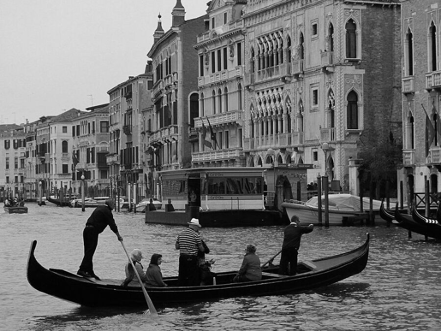 Вкусная Венеция. Любовь, еда и тайны Северной Италии - i_005.jpg