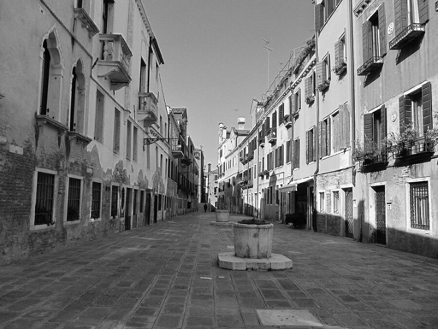 Вкусная Венеция. Любовь, еда и тайны Северной Италии - i_017.jpg