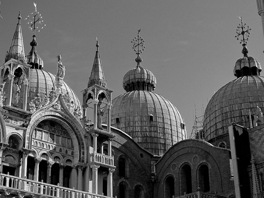 Вкусная Венеция. Любовь, еда и тайны Северной Италии - i_021.jpg