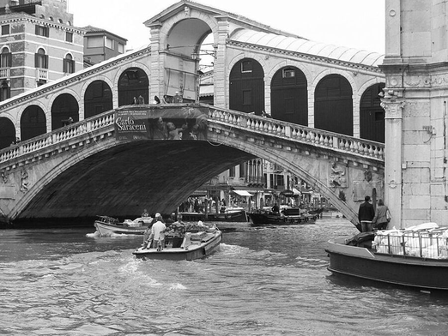 Вкусная Венеция. Любовь, еда и тайны Северной Италии - i_023.jpg