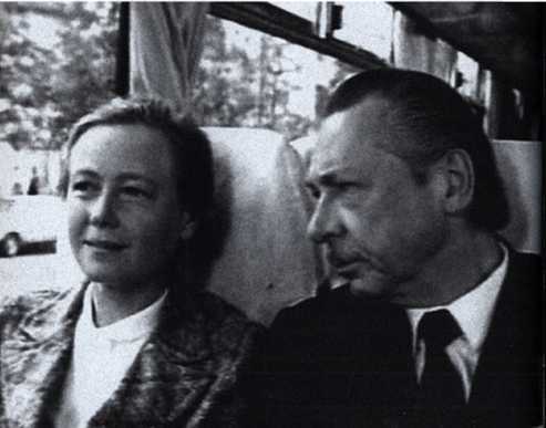 И и Я. Книга об Ие Саввиной - i_033.jpg