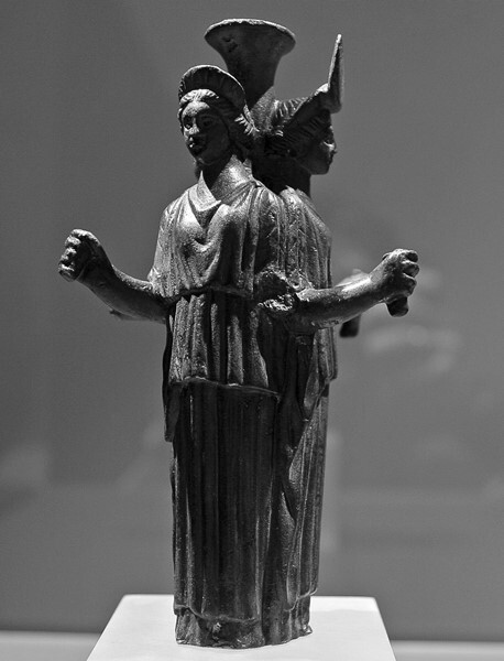 Тысячелетнее царство: Христианская культура средневековой Европы - i_004.jpg