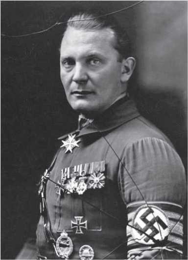 Политическая коррупция в Третьем рейхе - i_016.jpg