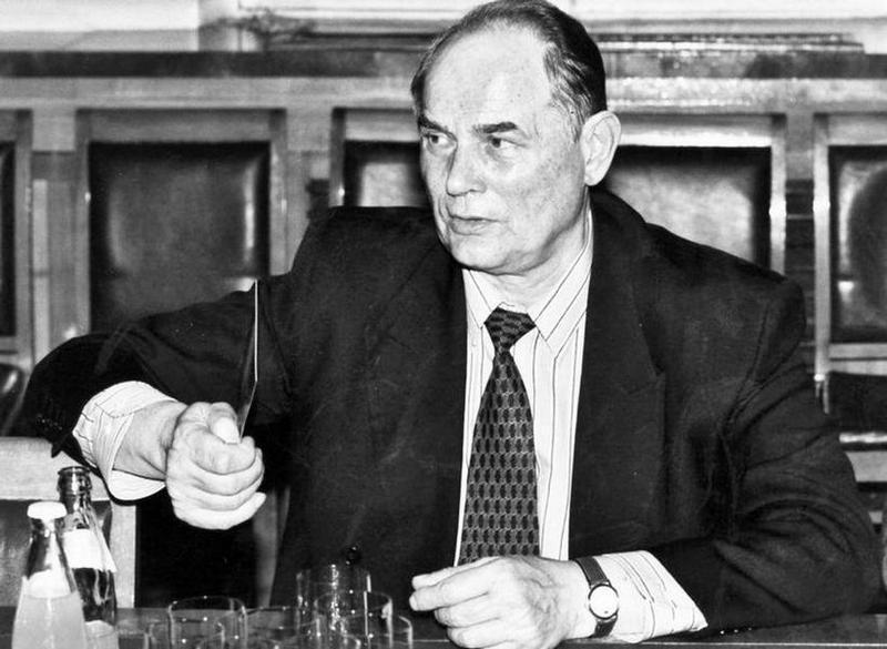 А-бомба. От Сталина до Путина. Фрагменты истории в воспоминаниях и документах - i_003.jpg