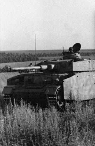 Первая из Гвардейских. 1-я танковая армия в бою - i_081.jpg