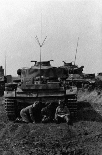 Первая из Гвардейских. 1-я танковая армия в бою - i_083.jpg