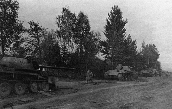 Первая из Гвардейских. 1-я танковая армия в бою - i_150.jpg
