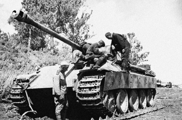 Первая из Гвардейских. 1-я танковая армия в бою - i_152.jpg